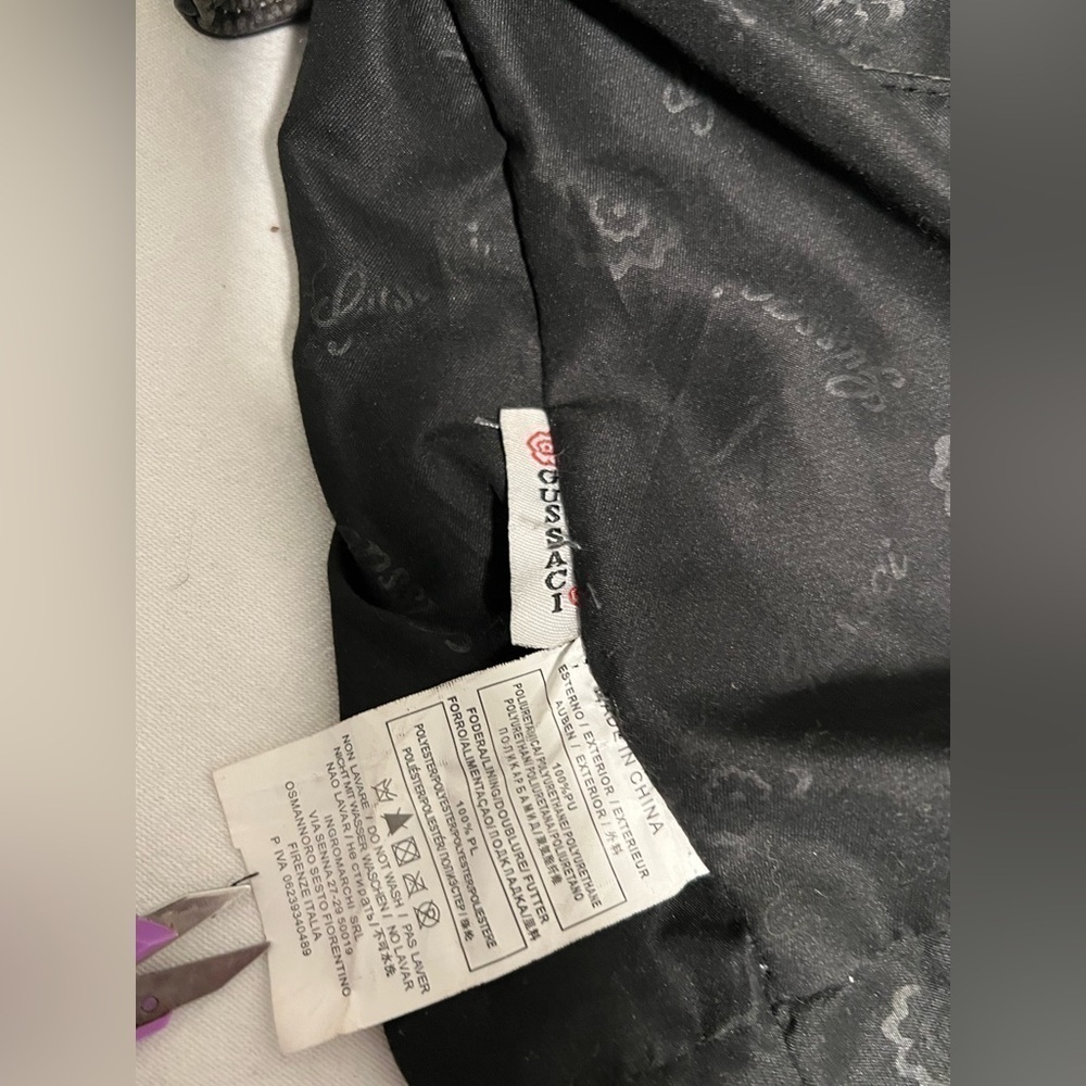 Gussaci Drawstring Shoulder Bag Purse Gray With Zipper Detail - Picture 7 of 13